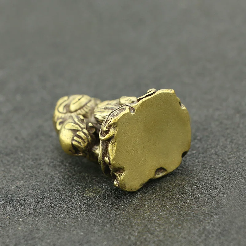 Retro Antique Solid Brass Monkey Small Ornament Retro Chinese Copper Figurines Metal Tea Pet Sun Wukong Tea Accessories