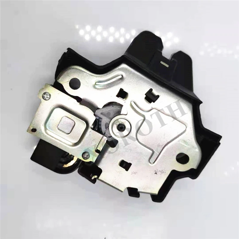 New High Quality Parts Trunk Lid Latch 82510-57L00 For Suzuki