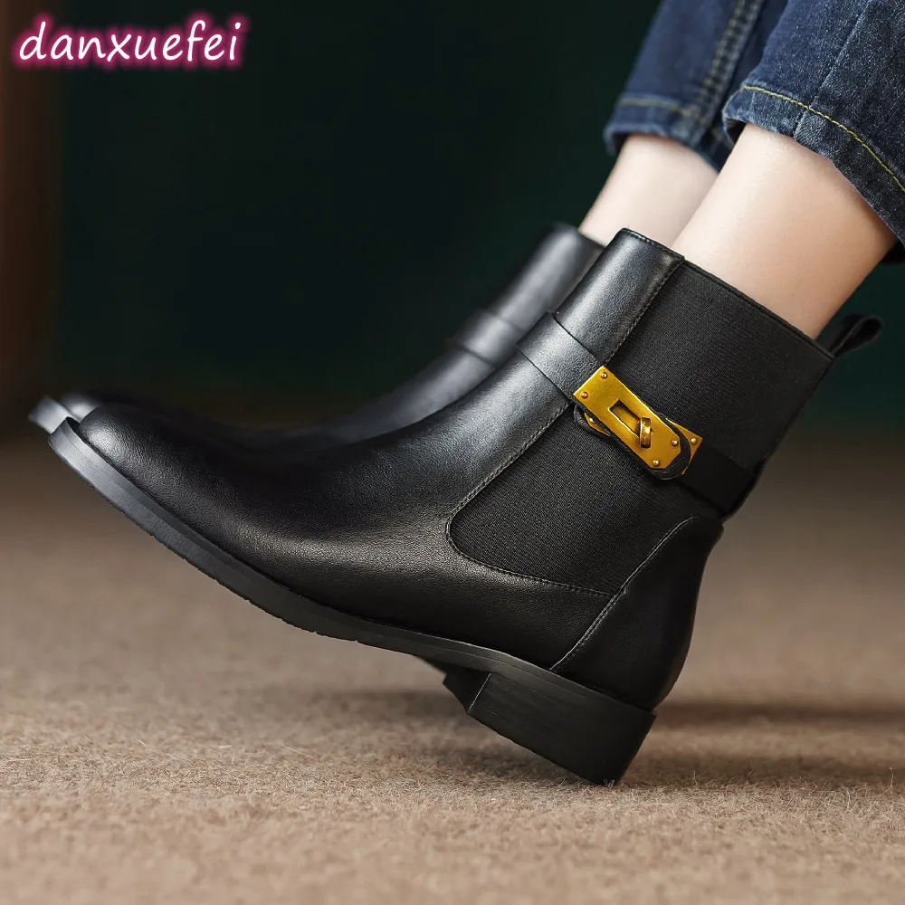 

danxuefei Women's cow leather ankle strap slip-on flats autumn chelsea boots round toe casual female high quality short booties