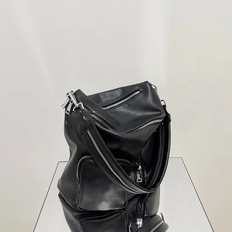 

2023 New Dark Locomotive Multi Pocket Bag Women's High Capacity Millennial Spice Girl's Underarm Ladies Luxury Hand Bags