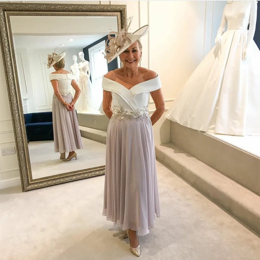

Elegant Short Chiffon Lace Off Shoulder Mother of Bride Dress A-Line Satin Pleated Mothergod Dress Wedding Guest Dresses