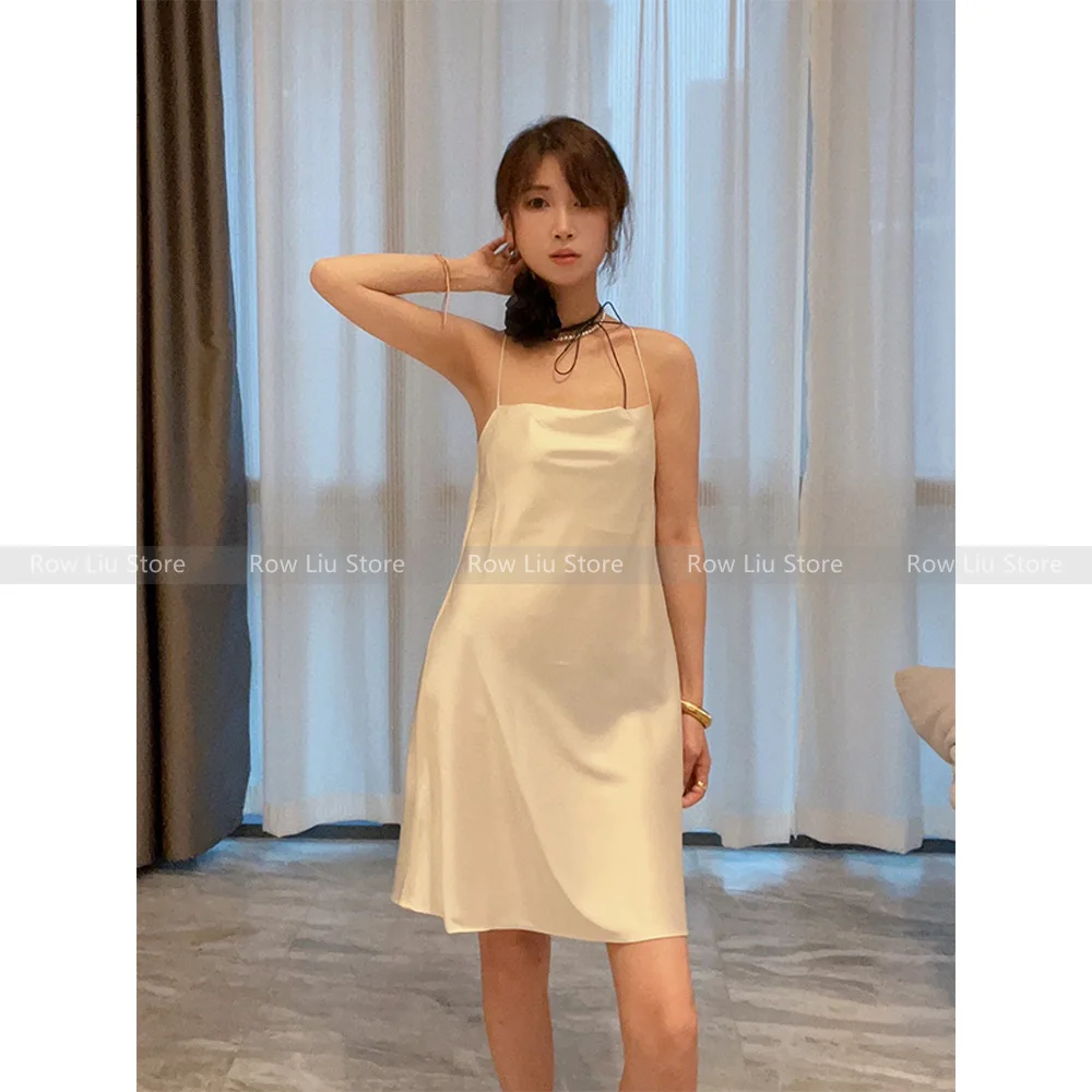

High Quality! Niche design sense temperament swing collar backless lazy sexy halter dress women