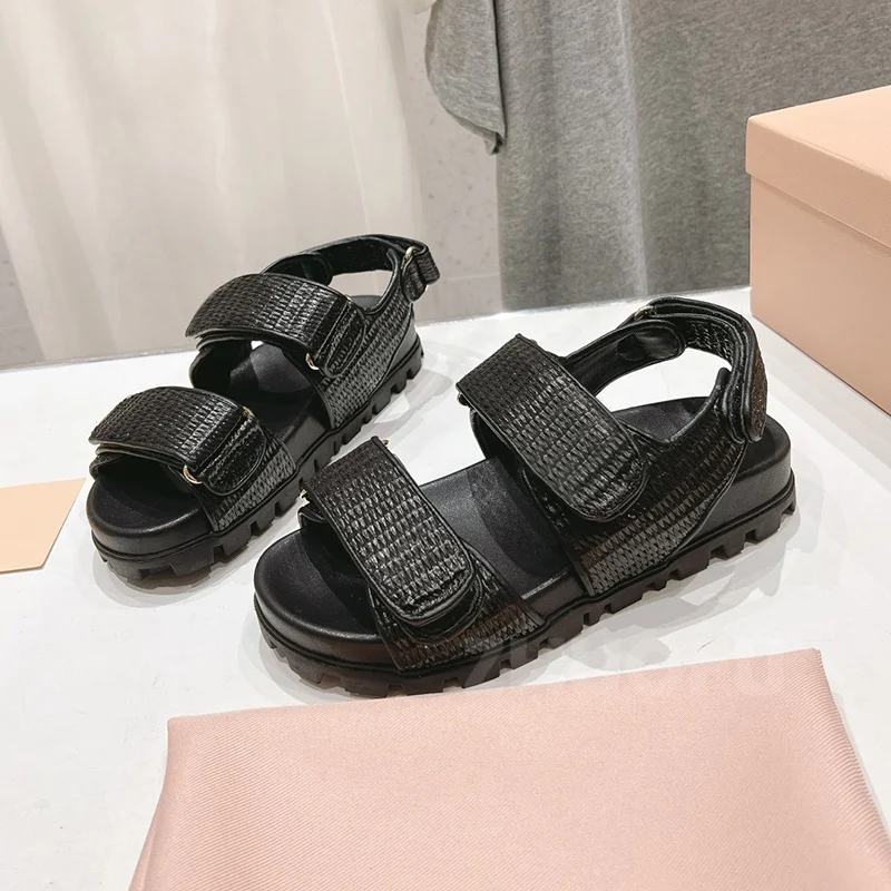 

Summer 2024 Walk Show New Style Women Sandals Weave Upper Broadband Design Female Shoes Foot Sensation Comfortable Sandals