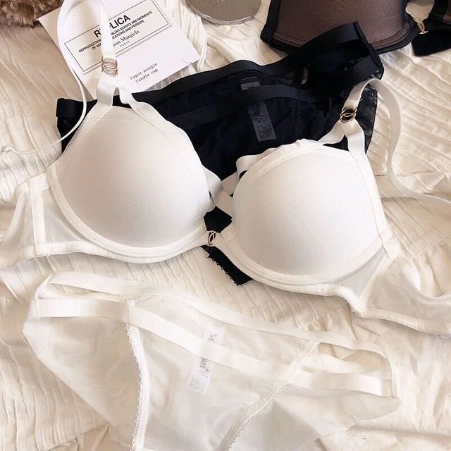 What size should I get at Victoria's Secret if I measure 34D? : r