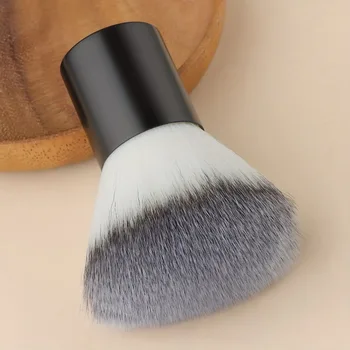 Fluffy Kabuki Brush Makeup Brush for Perfect Foundation, Bronzer, Highlighter, and Blush Application 1