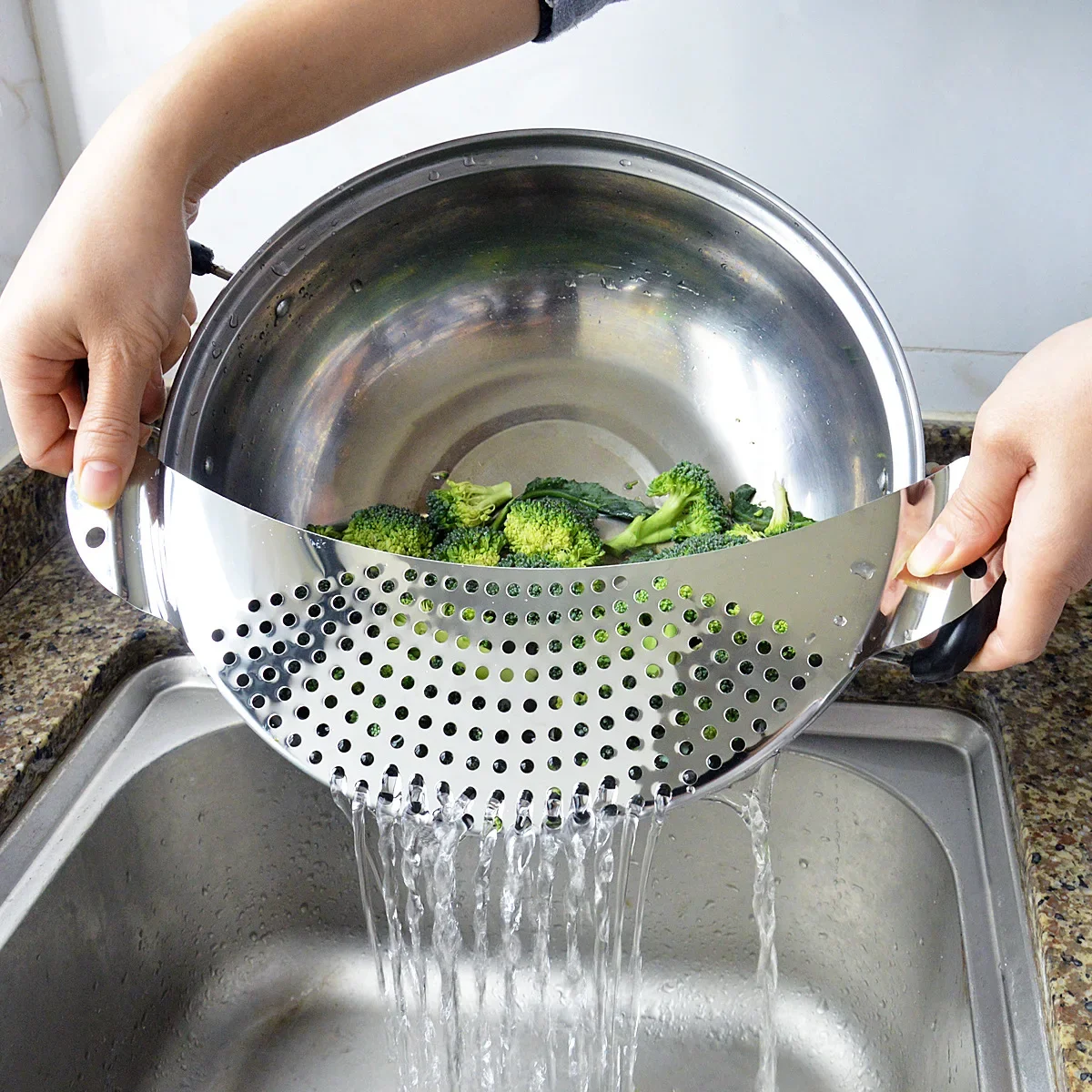 

Creative Noodle Vegetable Pour Vegetable Filter Stainless Steel Pan Pot Strainer Spaghetti Draining Leak-proof Kitchen Tool