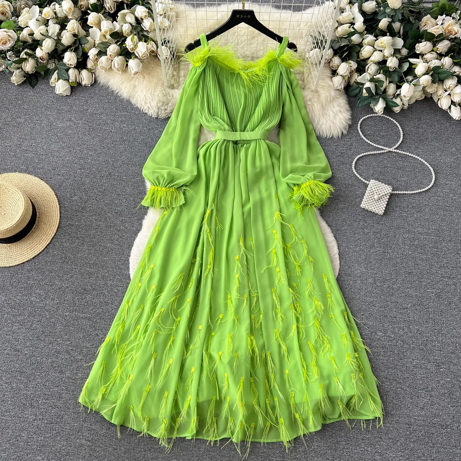 

New Fashion Runway Spring Green Party Long Dress Elegant Women Slash Neck Feather Spliced Chiffon Flare Sleeve Holiday Maxi Robe