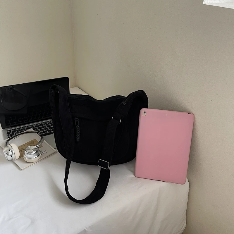 Women Corduroy Crossbody Dumpling Bag Adjustable Strap Large Capacity Shoulder Bag Hobos Crossbody Bag for Travel Hiking Outdoor