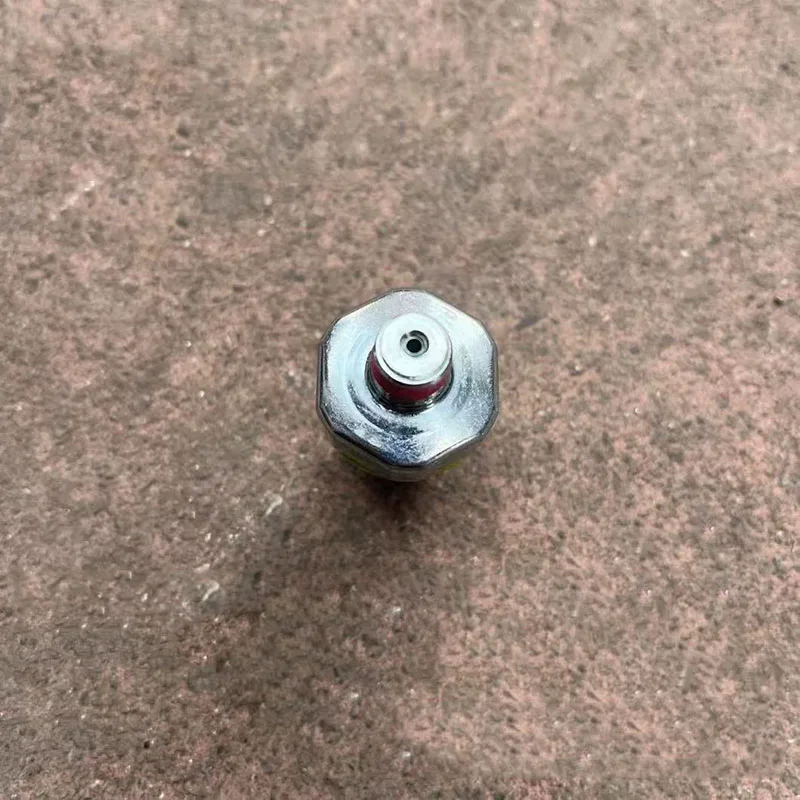 New Genuine Oil sensing plug oil pressure switch For Suzuki Vitara1.4T S-cross