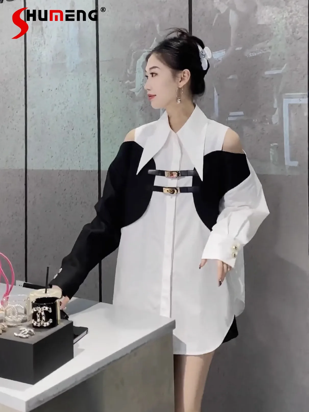 High-End Black and White Color Matching off-Shoulder Fake Two-Piece Shirt Women's Summer Niche Chic Sun Protection Top Fashion us phw 1500cr 1500w wall terrace heater with remote control first gear fake firewood single color 1 quartz tube black