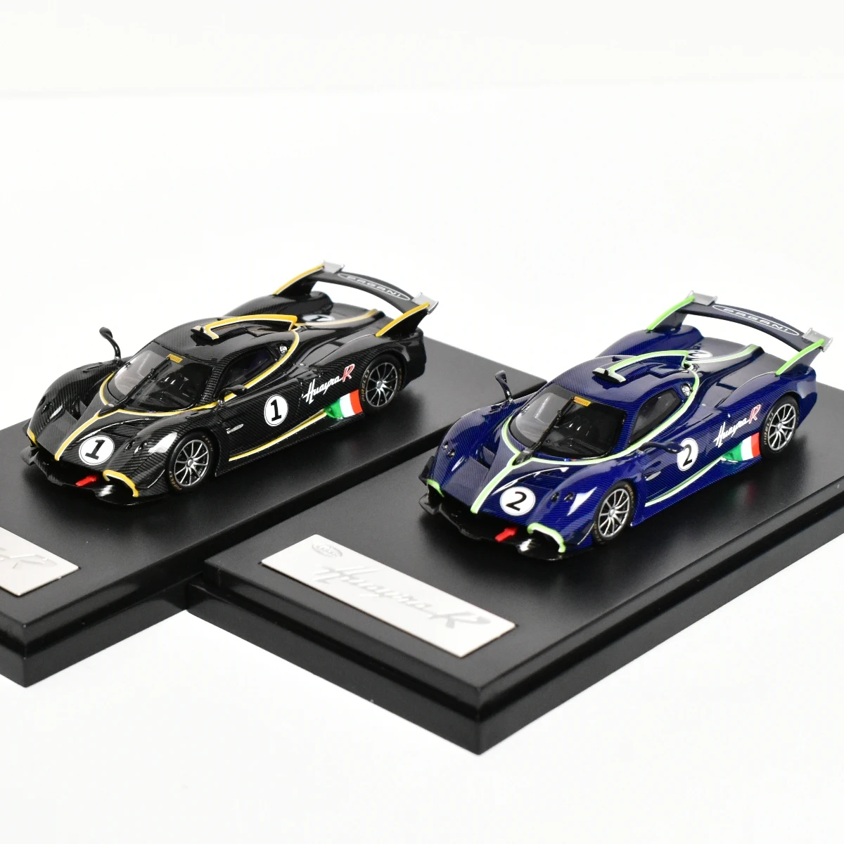 Lcd 1:64 Pagani Huayra R Diecast Model Car