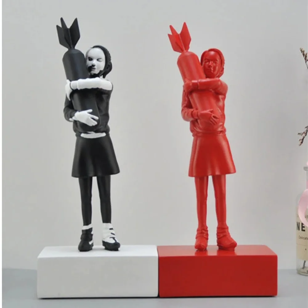 

Hugging Bomb Girl Statue Hugger Peace Sculpture Resin Bomb Hugger Statue Street Art Modern Sculpture Home Decor Desk Decoration
