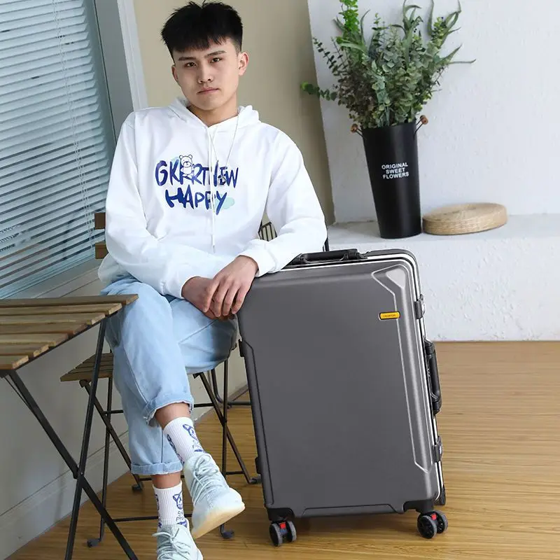 Travel suitcases Universal mute wheel 20 inches carry ons Luggage Aluminum frame PC fashion rolling password luggage case