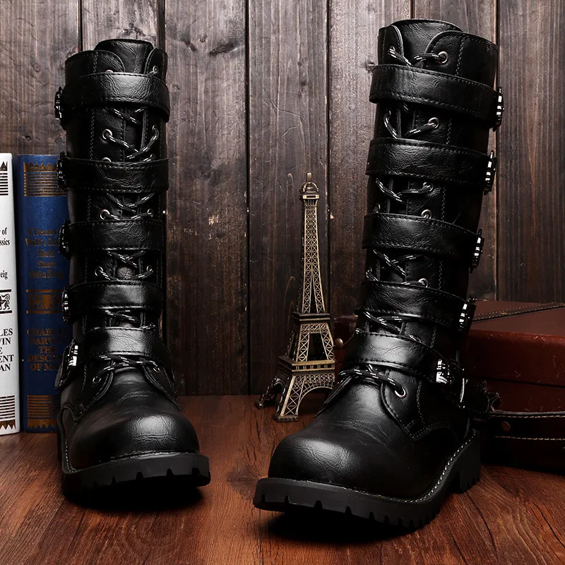 Botas militares de cuero para hombre, calzado táctico Punk con cinturón gótico para exteriores, novedad