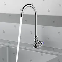 ก๊อกน้ําติดดาดฟ้าอุณหภูมิเดียวเชิงพาณิชย์พร้อมหัวฉีดสวิงและคอห่านหมุนสําหรับอ่างล้างจาน - โครงสร้างทองเหลืองทนทาน 6