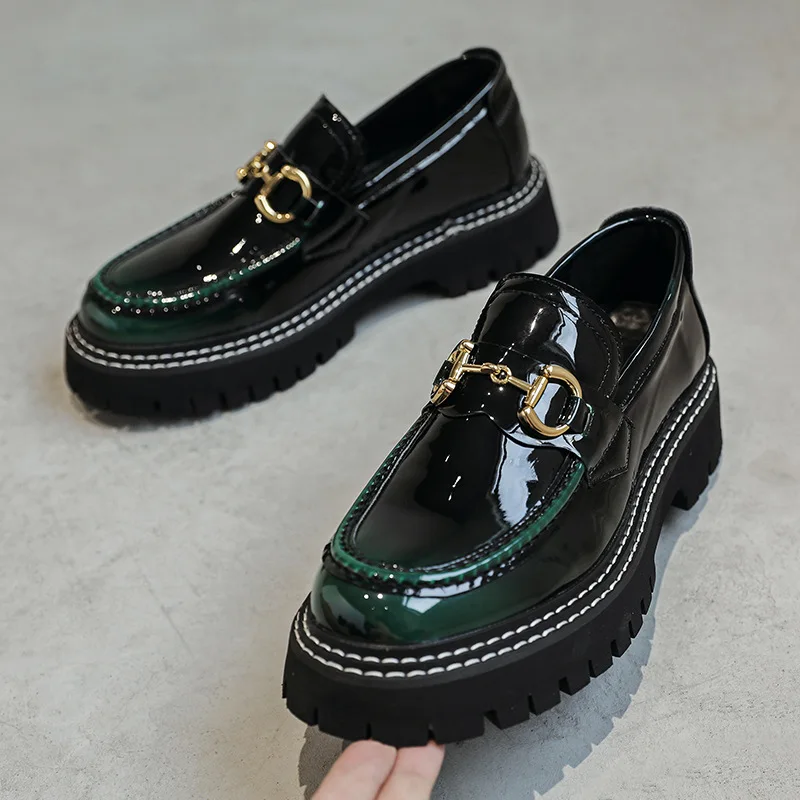 

2024 New Men Leather Shoes Hairstylist Business Formal Social Shoe male Slip-On Solid Casual italian luxury shoes mocasines