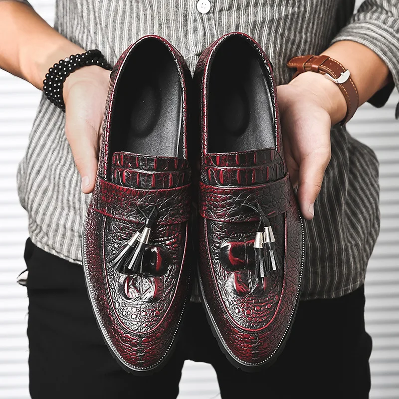 

New Luxury Fashion Wedding Business Shoes Men Oxford Dress Shoes Pattern Men Formal Shoes 2023