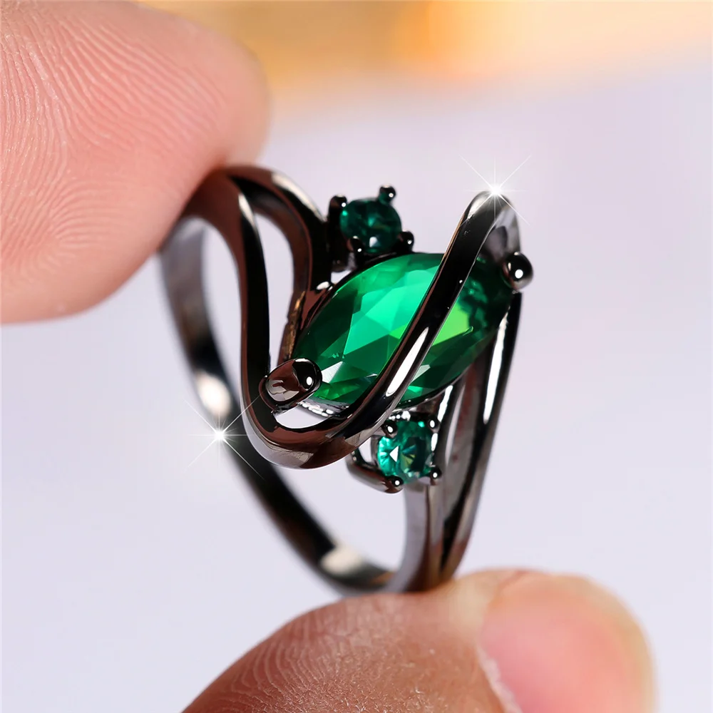 Trendy Cute Female Green Zircon Stone Ring Vintage Fashion Black Gold Color Wedding Jewelry For Women