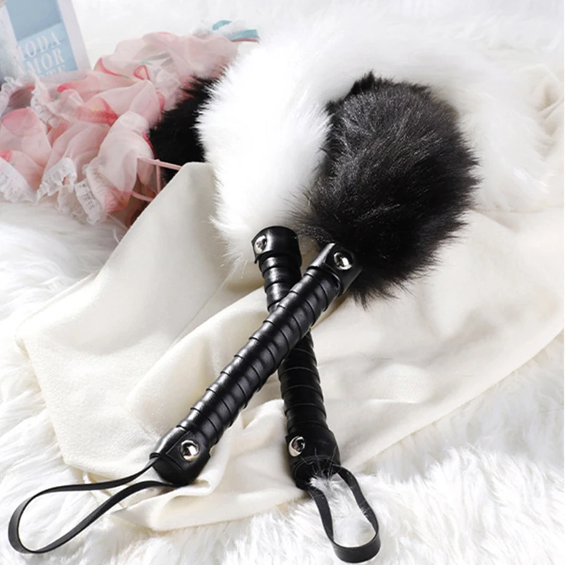 56CM Foxtail Horse Whip Bull whip for Horse Training Crop Whip PU Feather Handle With Wrist Strap