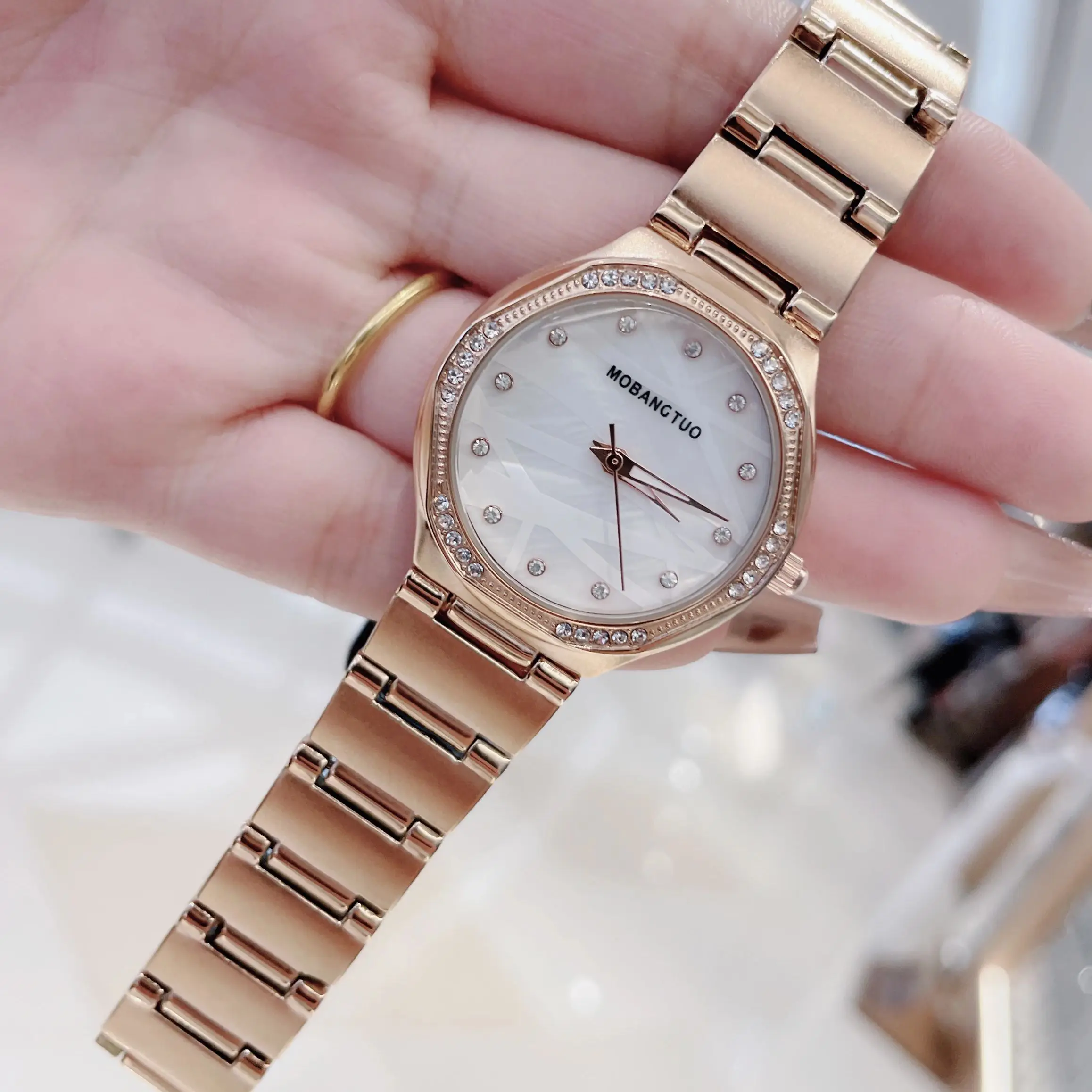 

Распродажа! Женские часы со стразами, женские часы, японские часы с металлическим браслетом Mov, подарок для девушек