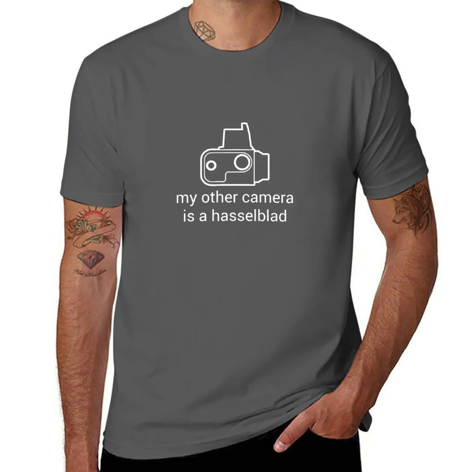 New My Other Camera Is A Hasselblad [For Dark Colors] T-Shirt Vintage Clothes Camicetta Magliette Oversize Per Uomo