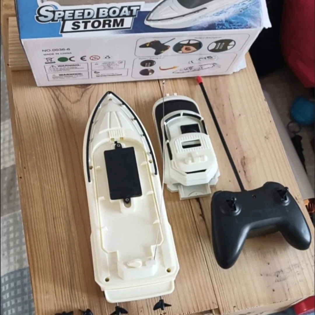 Bateau Télécommandé 4 Canaux - Yacht de Course Électrique pour Enfants
