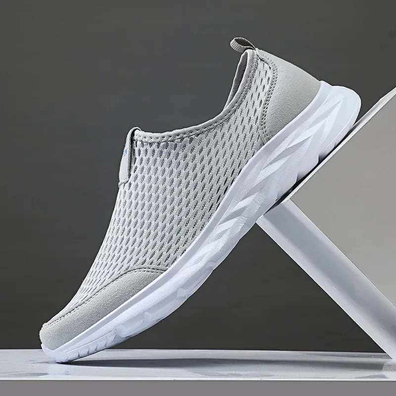 2025 New Shoes Men Loafers Light Walking Breathable Summer Comfortable Casual Shoes Men Sneakers Zapatillas Hombre Plus 10