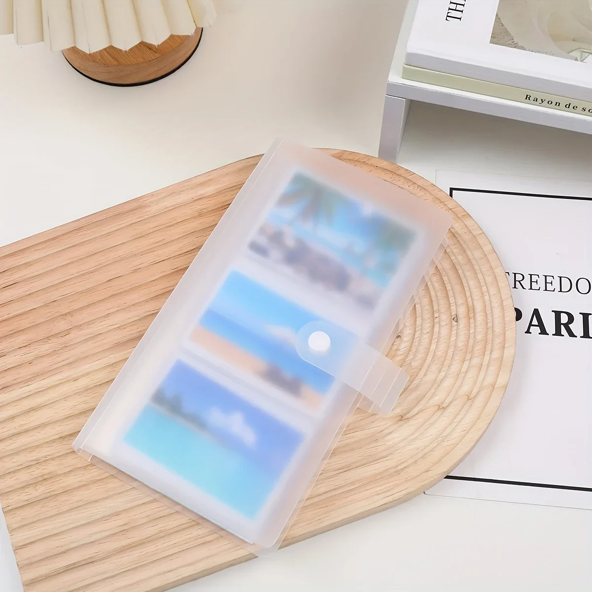 None-clipbook storage with photos, or cards, plastic, transparent, protector