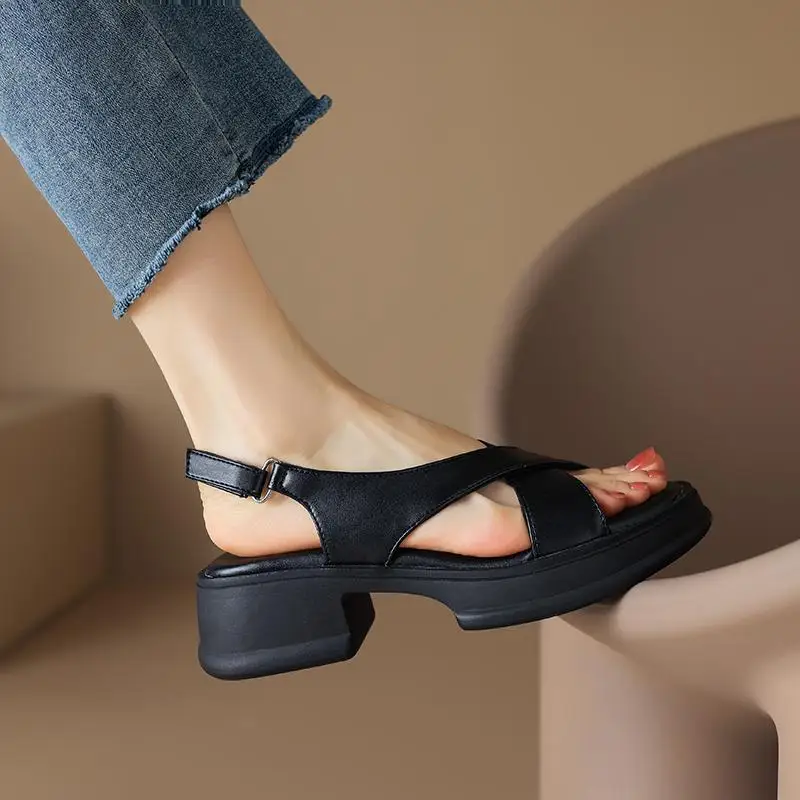 Spring 2024 new black giant soft giant comfortable muffin thick base simple fashion increase Roman sandals women