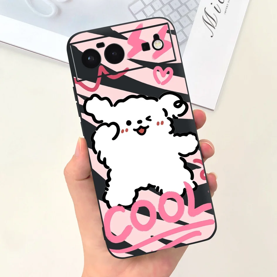 Astronaut-Themed Shockproof Silicone Case - Cute and Durable Cover