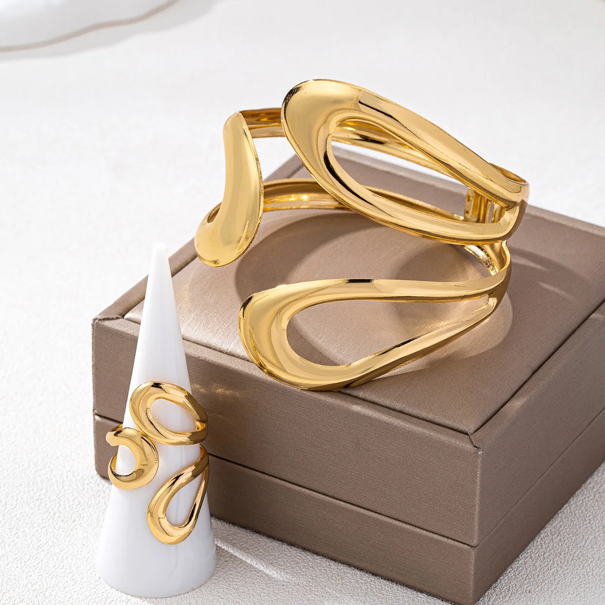 Vintage Geometric Jewelry Set 2