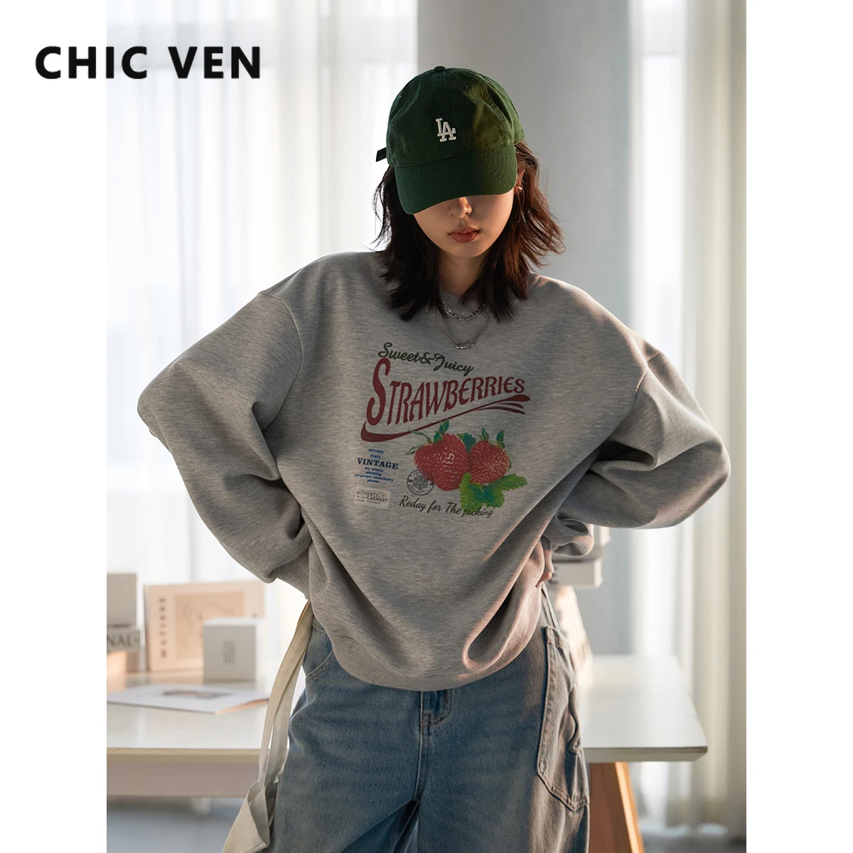 

Женский свитшот с круглым вырезом, с принтом букв