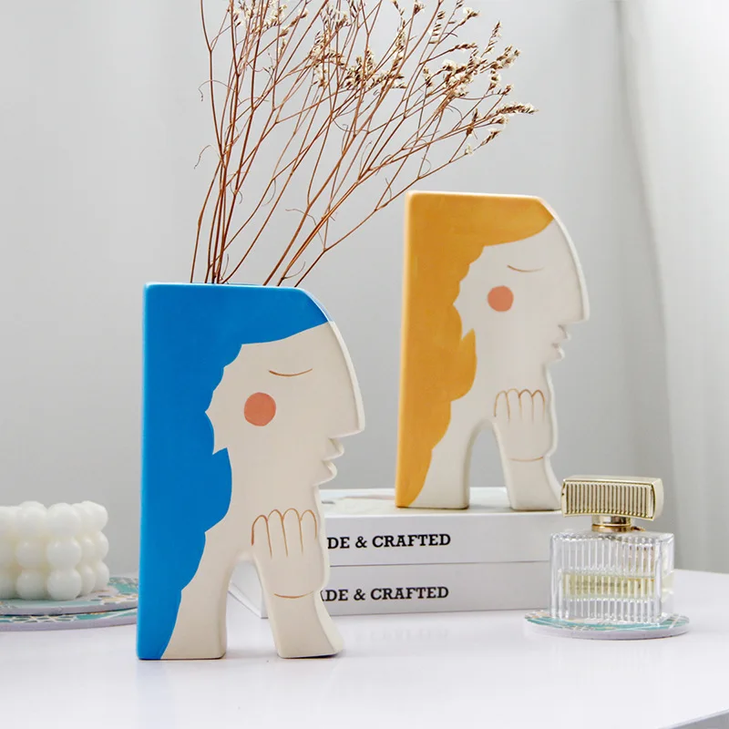

Simple Modern Nordic Style Home Decoration Desktop Vegan Face Ceramic Small Vase Flower Arrangement Vase Desktop Decoration