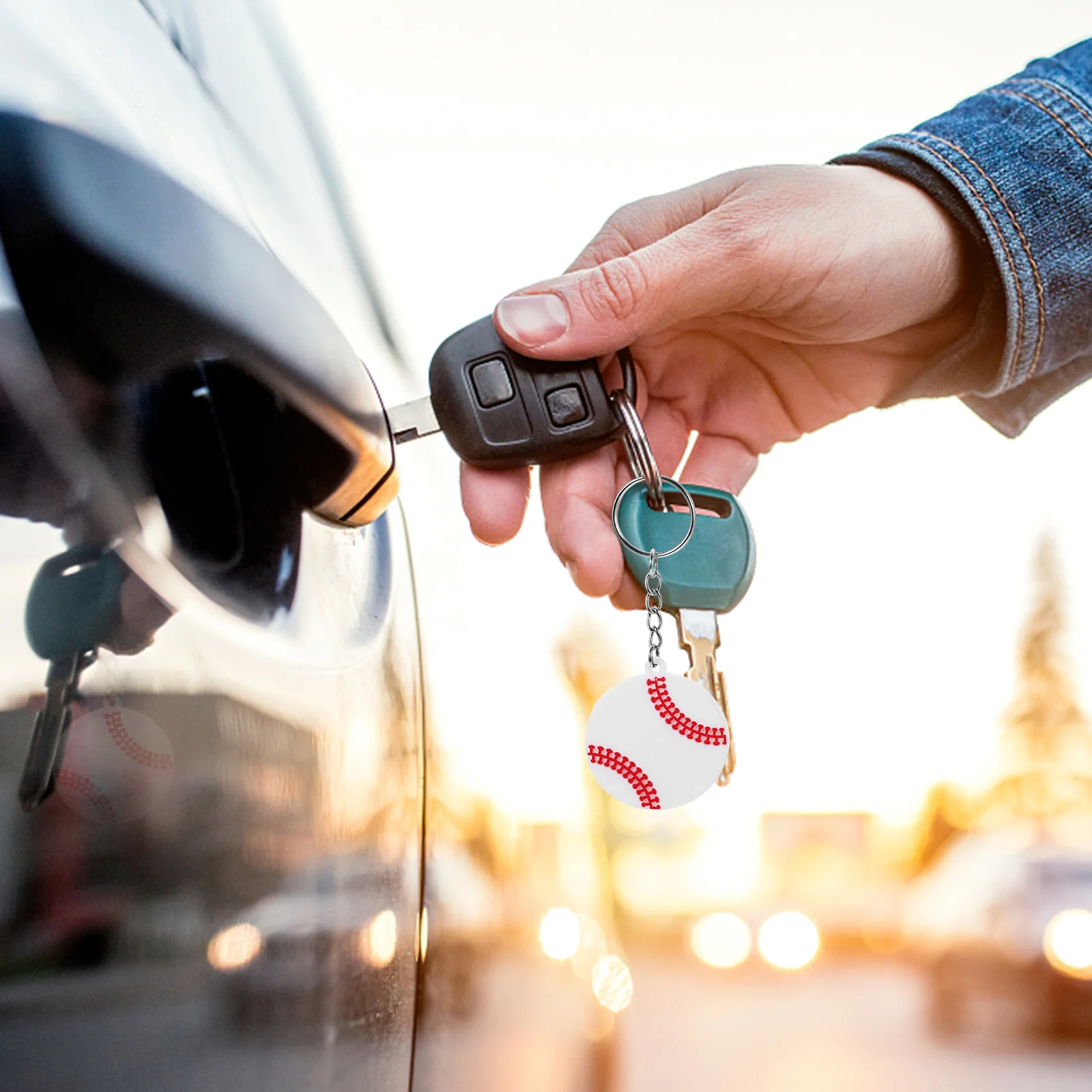 Рисунок 5 - мини брелок спортивный шар брелок