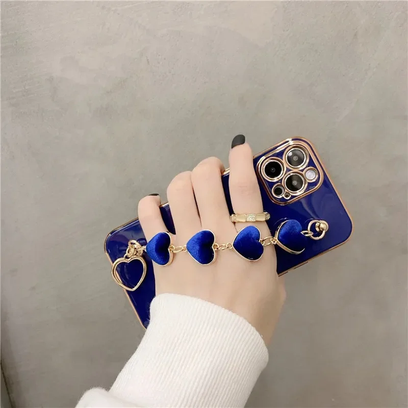 thumbnail image 1 of Luxury Plating Heart Metal Bracelet Phone Chain Case for iPhone 15 14 13 Pro Max 12 11 XR XS X 7 8 plus Cover, 1 of 4