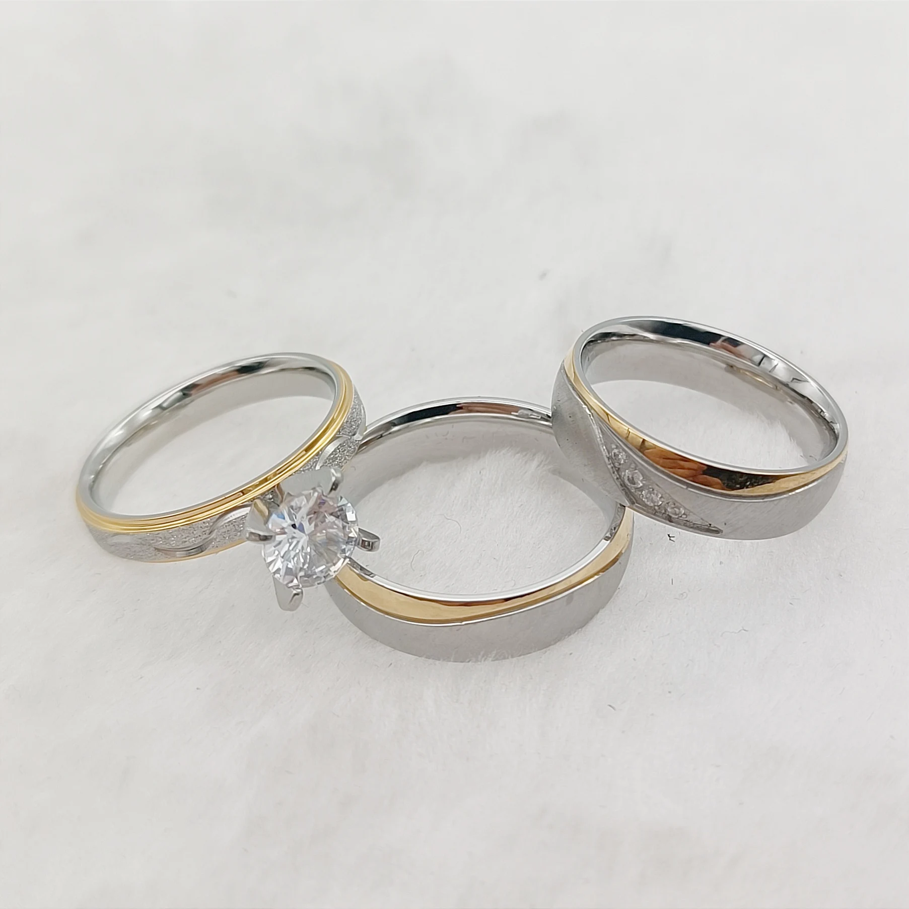 Ultimate Metals® 8MM anello di fidanzamento in tungsteno d'oro placcato