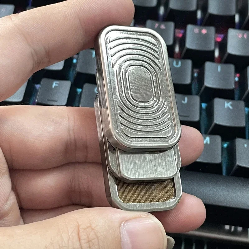 Unique Three Layer Metal Poker Push Card Fidget Slider Haptic Coin Stress Relief Toys Adults Cool Edc Gadgets Decompression Gift