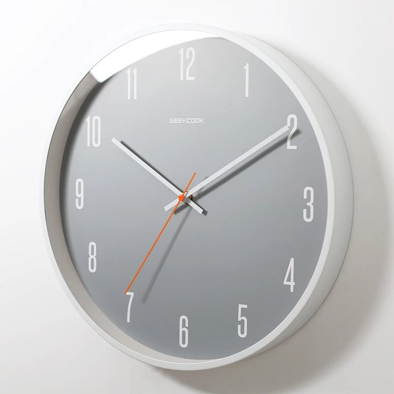 Large Round Silent Wood Wall clock Color:F;Sheet Size:14 inch