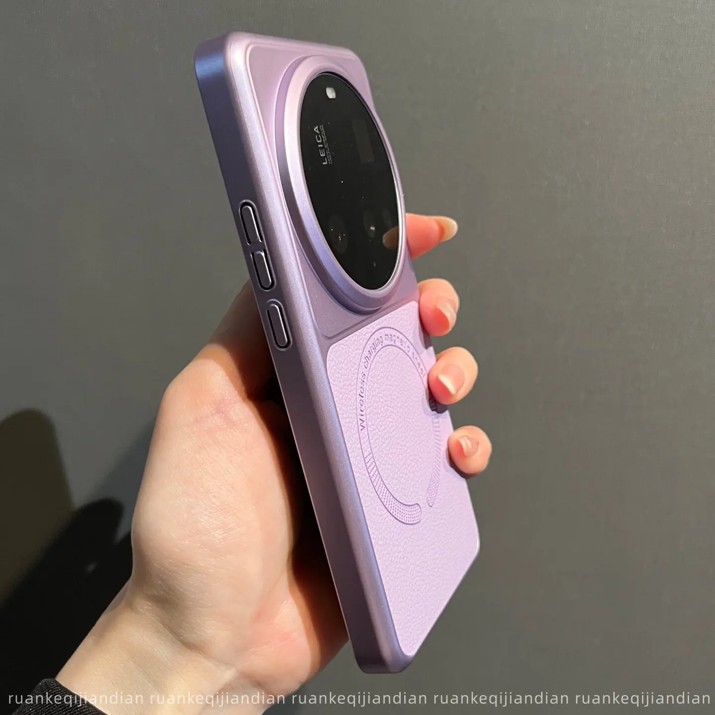 Magnetic Fashion Leather Hard Cover Case for Wireless Charging Accessories