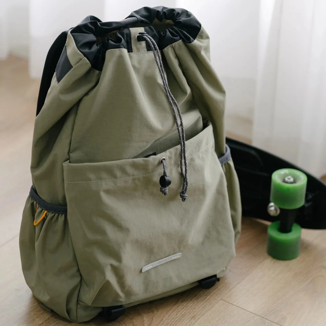 thumbnail image 1 of Mochila con cordón de diseñador, mochila para ciclismo, deportes, viajes, bádminton, bolsa de tenis para hombres y mujeres, mochila, venta caliente, 1 of 4