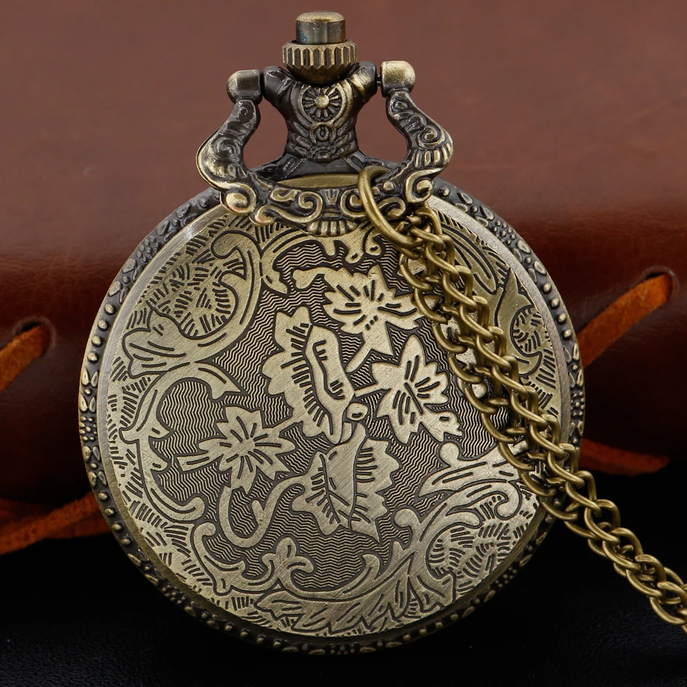 Klasický retro titánský 3D ražené logem starožitný křemen kapsa hodinky couple's nejlepší svátek commemorative dar hodiny