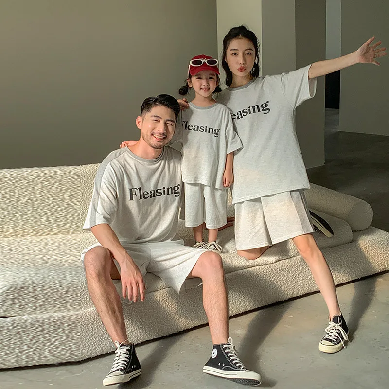 

Family Clothes Set 2024 Summer Korean Style Father Mother and Daughter Son Same Short Sleeve T Shirts Shorts Two Peice Outfits
