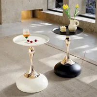 Petit appartement table d'angle européenne en fer forgé balcon table basse mobile chambre chevet petite table ronde table de bord de canapé 2