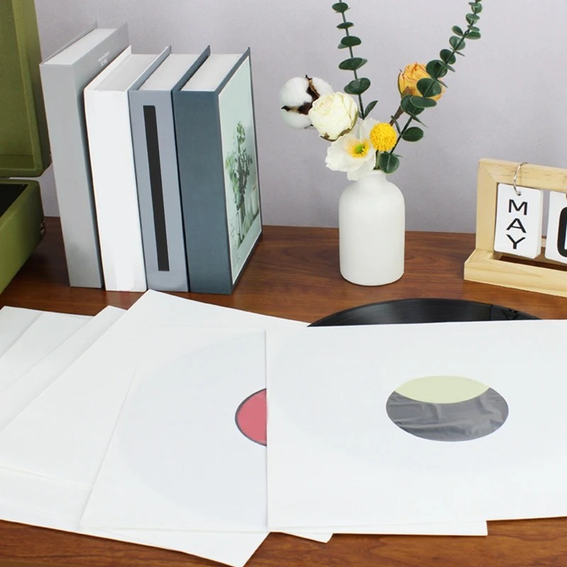 Рисунок 5 - бумажные пакеты для хранения виниловых