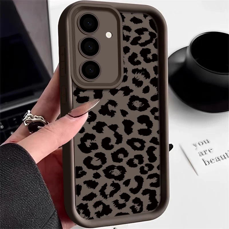 Stylish Leopard Print Phone Case - Ultra Protective and Trendy Design