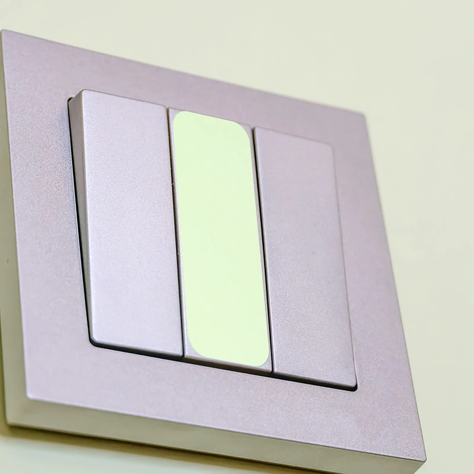 1장 야광 스티커, 거실 침실 조명 장 발광 스위치 데칼, 어둠 속에서 빛나는 스티커