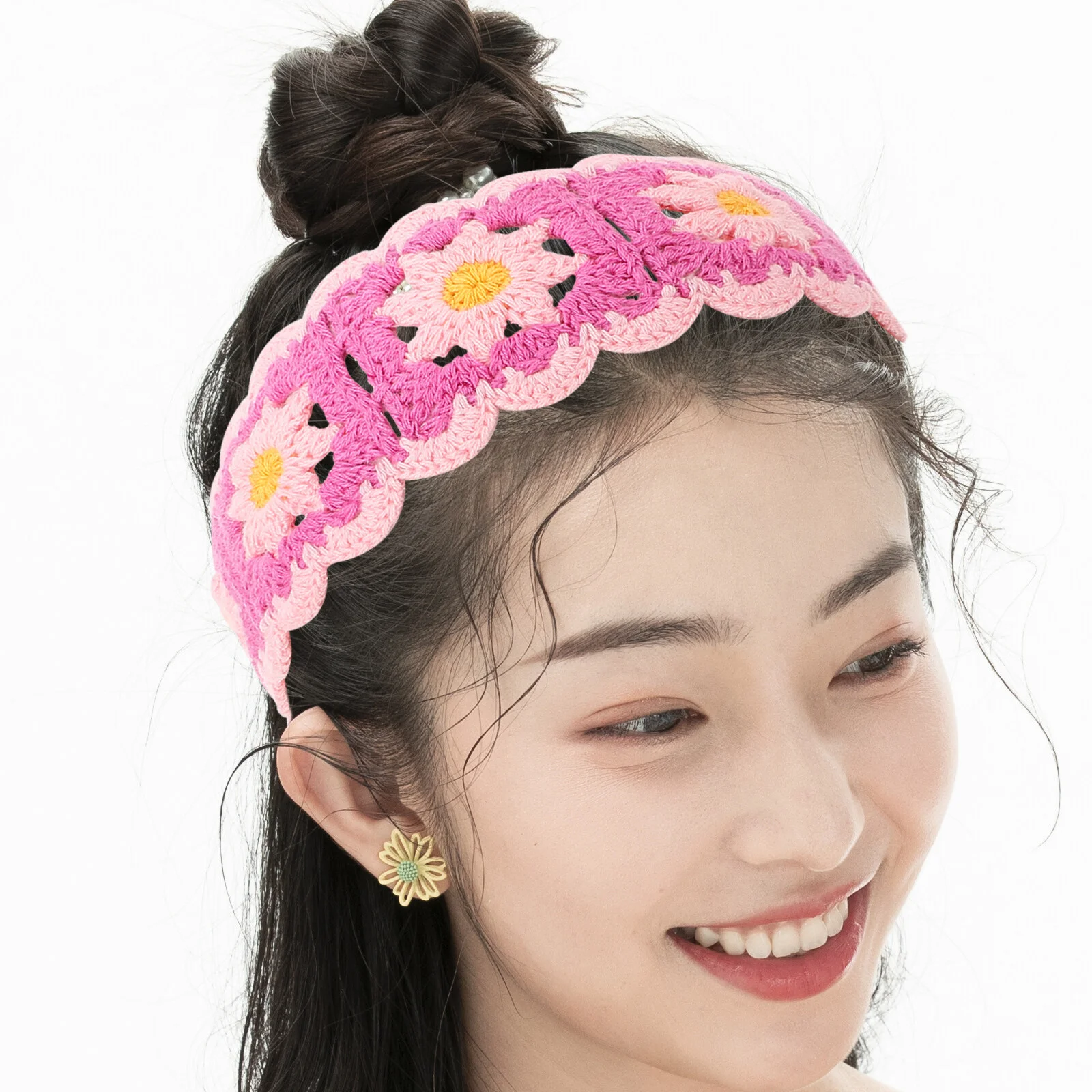 여성용 데이지 머리띠, 크로셰 뜨개질, 해변 액세서리, 작은 화환 머리띠, 원사 미스 터번
