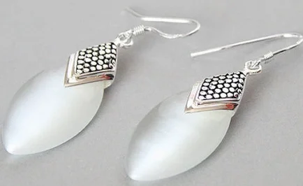 

HOT SELL - PRETTY WHITE CAT EYE STONE 925 STERLING SILVER DANGLE HOOK EARRINGS -Top quality free shipping