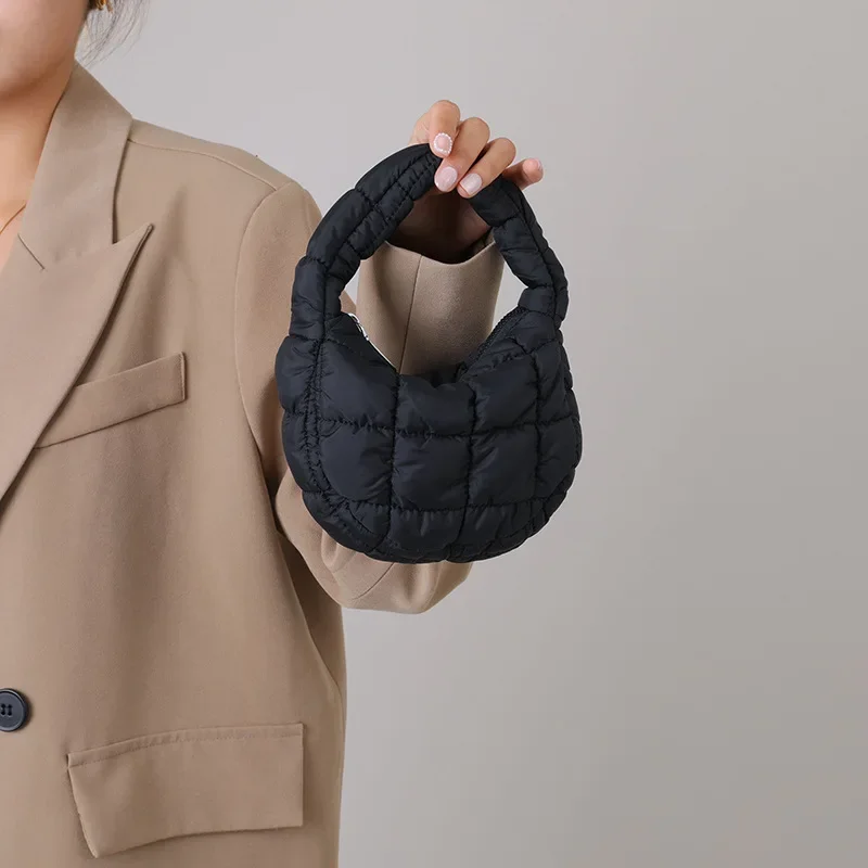 thumbnail image 1 of Mini bolsos plisados con diseño de nube para mujer, bolso informal acolchado de nailon, bolso para teléfono, bolso de diseñador de lujo, bolso para mujer, 1 of 5