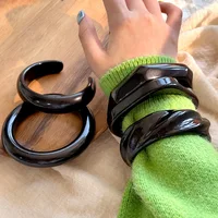 Vintage Black Color Acrylic Resin Chunky Cuff Bangles For Women Goth Geometric Charm Round Open Bracelets Couple Hand Jewelry 1